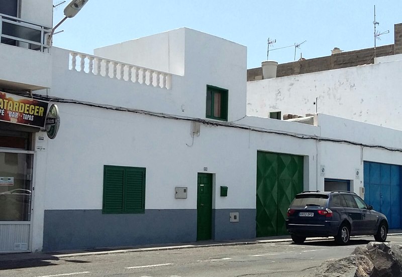 Imagen de la vivienda en cuyo garaje se almacenaba el pescado.