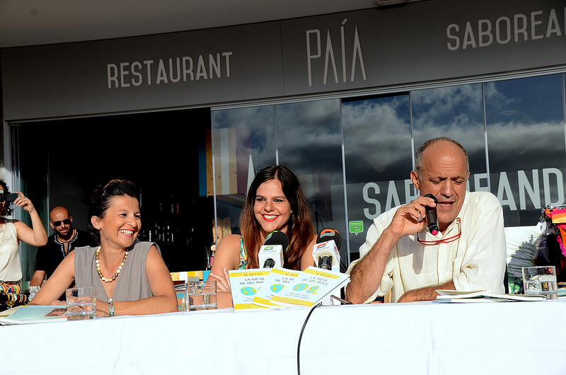 El exalcalde de Arrecife, Manuel Fajardo, acudió a la presentación del libro.