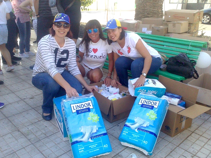 La comunidad venezolana mostró su agradecimineto por el material entregado