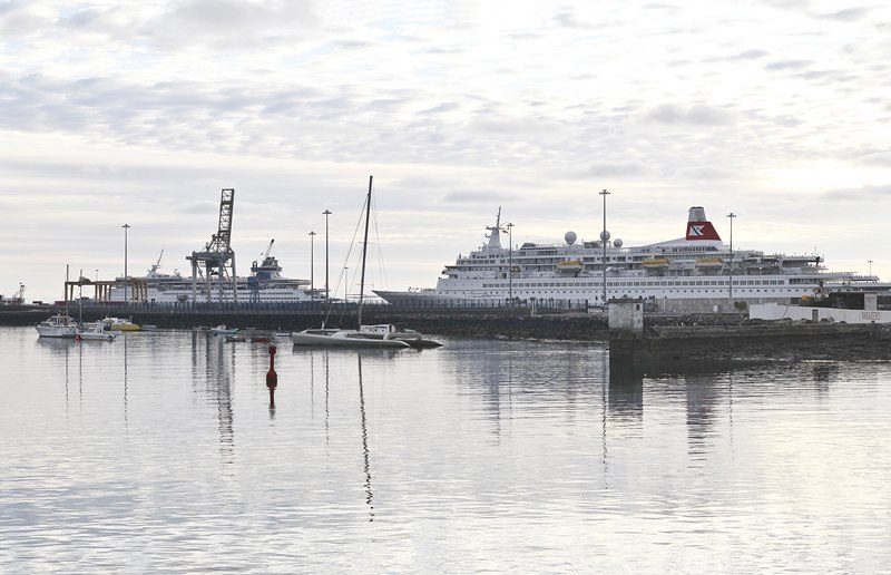 Los nacionalistas piden al Ejecutivo Canario que acelere el tema de la Autoridad Portuaria de Lanzarote.