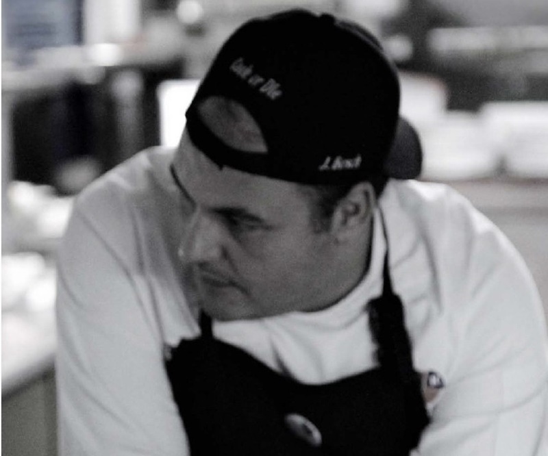 El curso lo imparte el cocinero Jorge Bosch Barrera, chef de La Bola Tenerife.