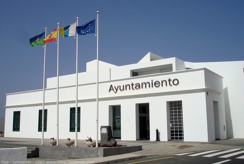 Fachada del Ayuntamiento de Tías.