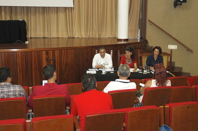 Los comerciantes han conocido las conclusiones del estudio realizado por el Cabildo.