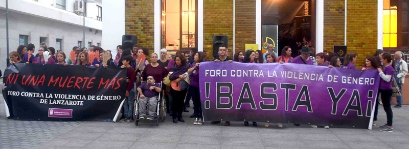 Foro contra la violencia machista en la calle Real