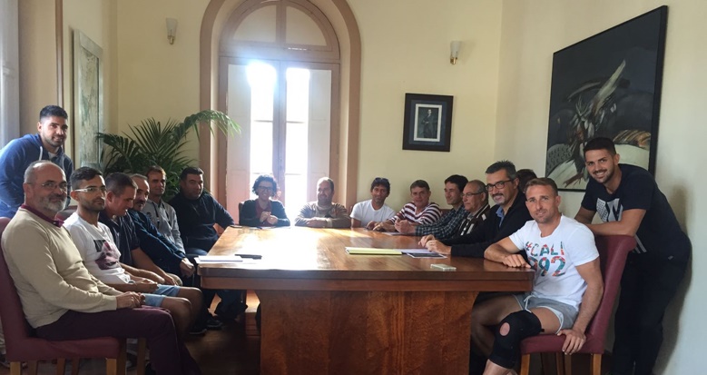 Reunión mantenida en el consistorio norteño con los pescadores