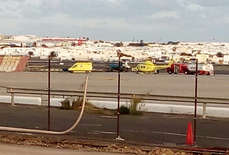 Momento del traslado en el aeropuerto.