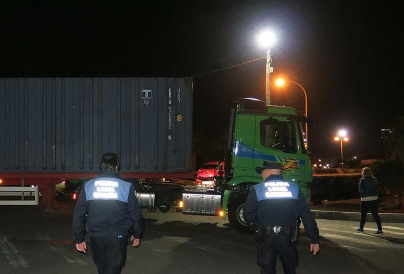 Esta foto de los días previos podría demostrar a juicio del concejal que el cable estaba a la altura según ha insinuado.
