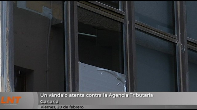 Un vándalo atenta contra la Agencia Tributaria Canaria de Lanzarote