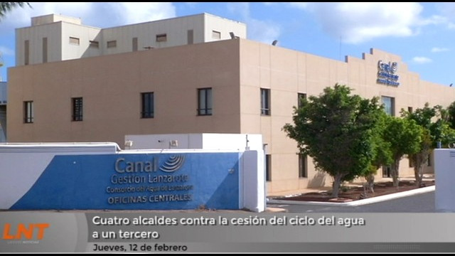 Cuatro alcaldes contra la cesión del ciclo del agua a un tercero