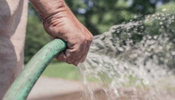 Recuperar la gestión pública del agua para garantizar el futuro de la isla