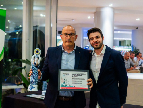 El concejal Rubén Arca recogió premio El concejal Rubén Arca recogió premio