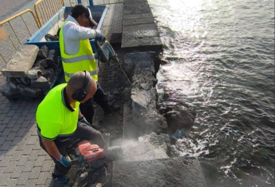 Los daños se concentran entre la Punta del Camello y la explanada de La Bufona