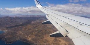 Los fuertes vientos provocan retrasos y desvíos en los vuelos de Lanzarote