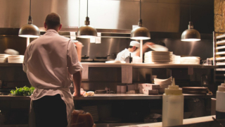 "Es fundamental seguir fortaleciendo la conexión entre el ámbito educativo y el tejido empresarial”