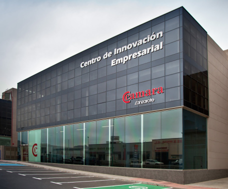 La institución cumple dos décadas consolidada como el principal nexo entre el tejido empresarial y las administraciones públicas La institución cumple dos décadas consolidada como el principal nexo entre el tejido empresarial y las administraciones públicas