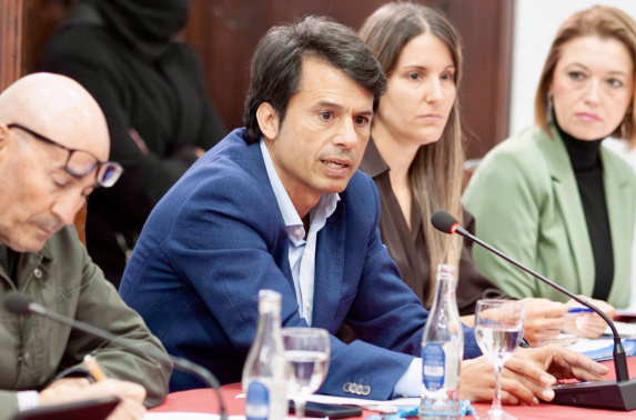 El PSOE de Teguise lleva a pleno su moción sobre renovables y avisa: 