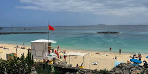 Prohibido el baño en Playa Dorada por contaminación bacteriana