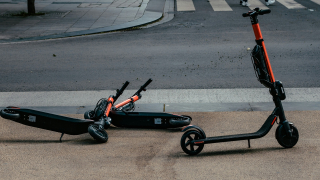 Nuevas restricciones y multas claras: Arrecife ordena el uso de patinetes eléctricos