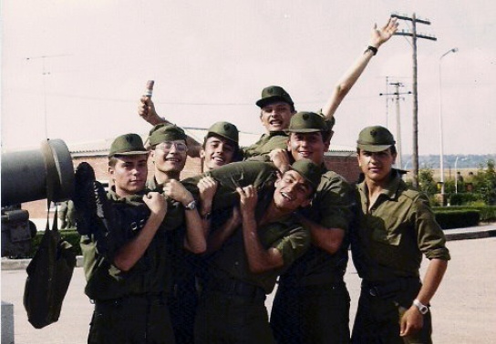 Ante los conflictos bélicos internacionales regresa "la mili" a España 