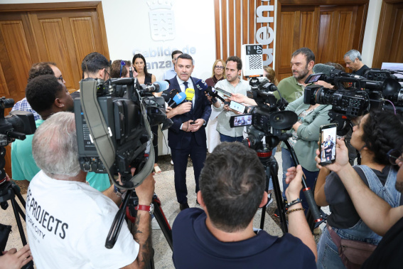 El Consorcio del Agua estará al mando como mínimo durante un año hasta tanto se decida sobre el futuro de la gestión El Consorcio del Agua estará al mando como mínimo durante un año hasta tanto se decida sobre el futuro de la gestión