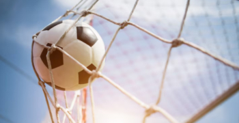 Por qué el fútbol boliviano se queda dentro del país