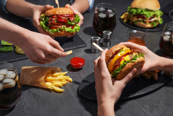 Las hamburgueserías del siglo XXI buscan la excelencia con propuestas de alta calidad y sabor único Las hamburgueserías del siglo XXI buscan la excelencia con propuestas de alta calidad y sabor único
