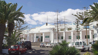 Trabajadores y colectivos convocan una manifestación en defensa del Hospital Insular de Lanzarote Trabajadores y colectivos convocan una manifestación en defensa del Hospital Insular de Lanzarote