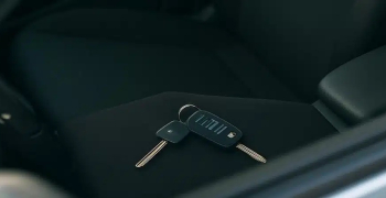 Qué hacer si te dejas las llaves dentro del coche en Madrid Qué hacer si te dejas las llaves dentro del coche en Madrid