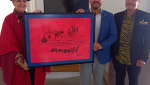 Domingo de Famara dona a Arrecife una serigrafía histórica de 1986