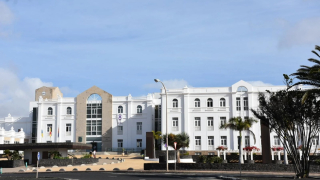 El Cabildo hace historia al incorporar a La Graciosa en su nombre oficial