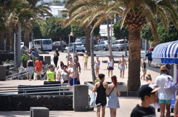 Turistas Puerto del Carmen Turistas Puerto del Carmen