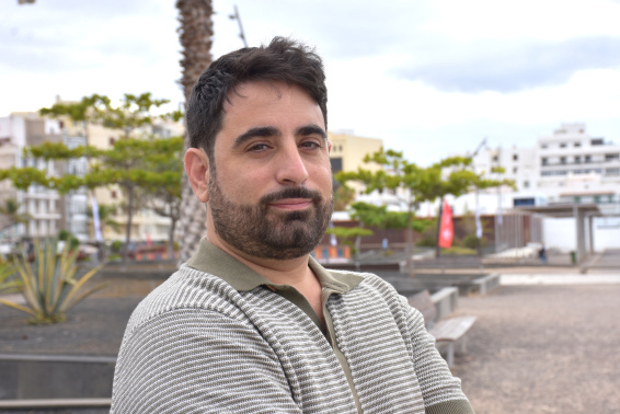 Fabio Carreiro consigue atrapar en su novela toda la esencia de la obra cumbre del literato canario construyendo una isla enclavada en el tiempo Fabio Carreiro consigue atrapar en su novela toda la esencia de la obra cumbre del literato canario construyendo una isla enclavada en el tiempo