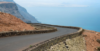 Tres rutas en coche por Lanzarote Tres rutas en coche por Lanzarote