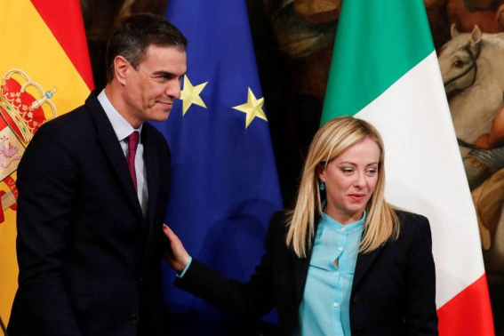 ¿Cómo afectará la crisis fronteriza a los residentes y turistas italianos en Canarias?