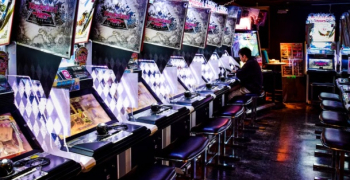 Del salón recreativo a la pantalla: así ha cambiado la forma de ocio de los canarios Del salón recreativo a la pantalla: así ha cambiado la forma de ocio de los canarios