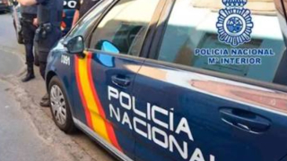 Salvan a una joven cuando se precipitaba desde un séptimo piso