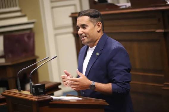 El diputado de Nueva Canarias utilizó el descalificativo durante una intervención sobre inmigración