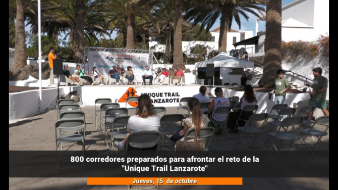 Unos 800 corredores afrontan el desafío de la primera Unique Trail Lanzarote Unos 800 corredores afrontan el desafío de la primera Unique Trail Lanzarote