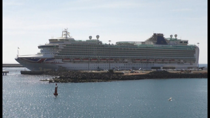 ¿Está preparada Arrecife para recibir a casi 800.000 cruceristas este año? ¿Está preparada Arrecife para recibir a casi 800.000 cruceristas este año?