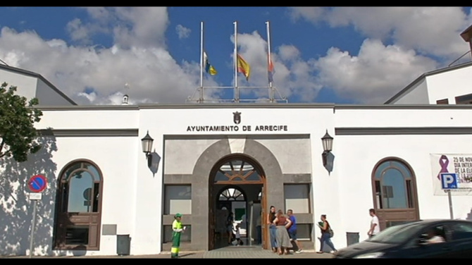 Cuentas saneadas: Arrecife reduce el 70% de su deuda en este mandato Cuentas saneadas: Arrecife reduce el 70% de su deuda en este mandato
