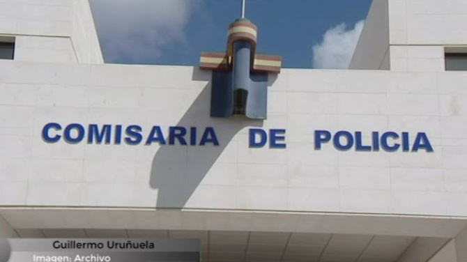 Un menor lanzaroteño intenta robar a una chica por el "método del tirón"