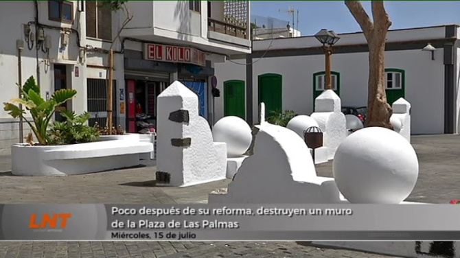 Se investiga el derribo de parte del muro de la renovada plaza de Las Palmas