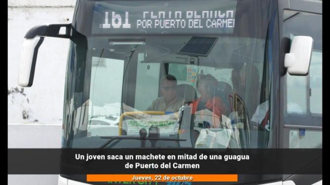 Un joven amenaza con un machete a un chófer de guagua en Puerto del Carmen