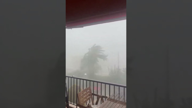 Terroríficas imágenes de lluvia y granizo en Tarragona Terroríficas imágenes de lluvia y granizo en Tarragona