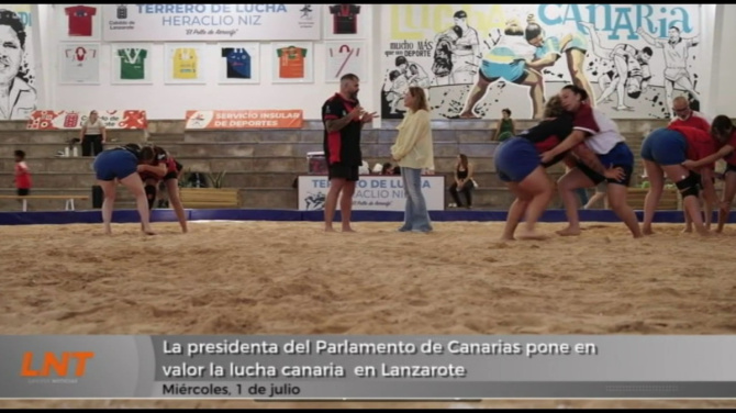 La presidenta del Parlamento de Canarias pone en valor la lucha canaria en Lanzarote La presidenta del Parlamento de Canarias pone en valor la lucha canaria en Lanzarote