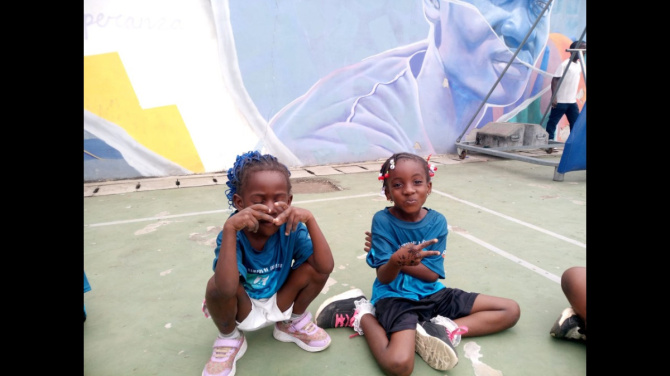 "Lanzaroteños solidarios en Guinea Ecuatorial": Las sonrisas (I) "Lanzaroteños solidarios en Guinea Ecuatorial": Las sonrisas (I)