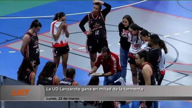 La UD Lanzarote gana en mitad de la tormenta