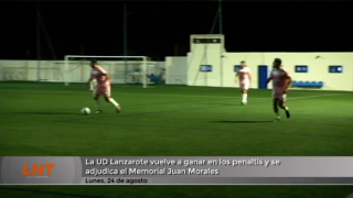 La UD Lanzarote por delante del San Bartolomé y del Yaiza.