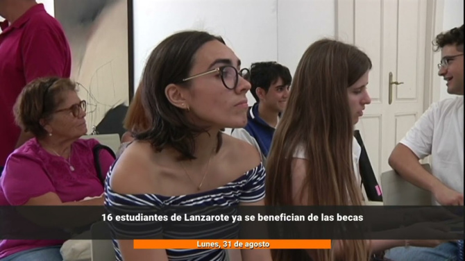 La Asociación Mercedes Medina Díaz beca a 16 universitarios lanzaroteños