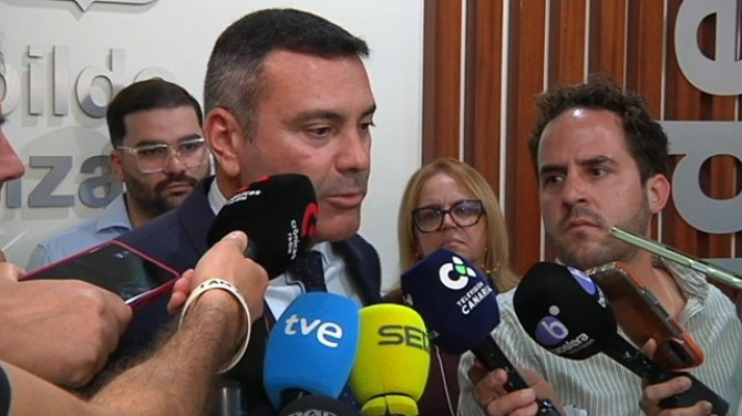 “Si esto me cuesta la Presidencia, estaré tranquilo, porque estoy haciendo lo que pide Lanzarote”